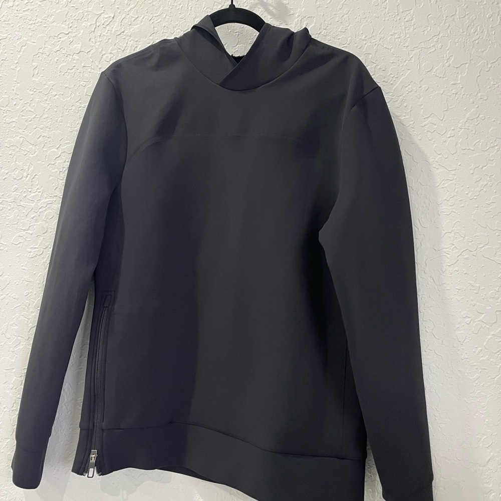 Lululemon pullover